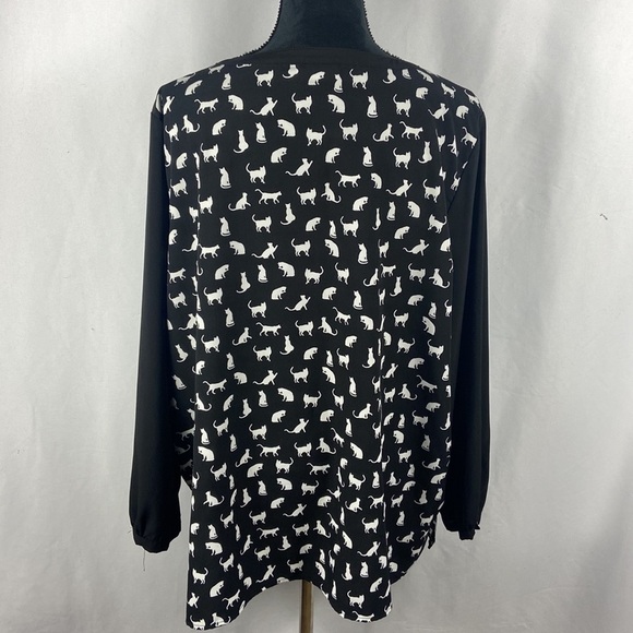 BonWorth Long Sleeve Button Down Cat Print Blouse with V Cutout - Picture 2 of 7